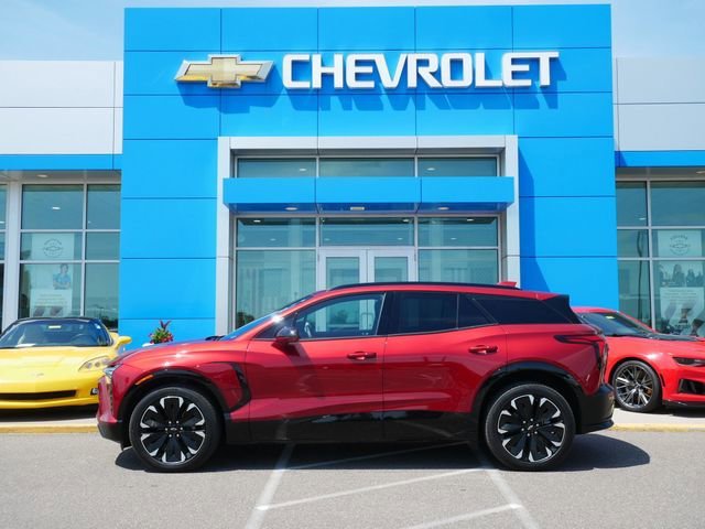 Used 2024 Chevrolet Blazer EV RS with VIN 3GNKDCRJ1RS172884 for sale in Roseville, Minnesota