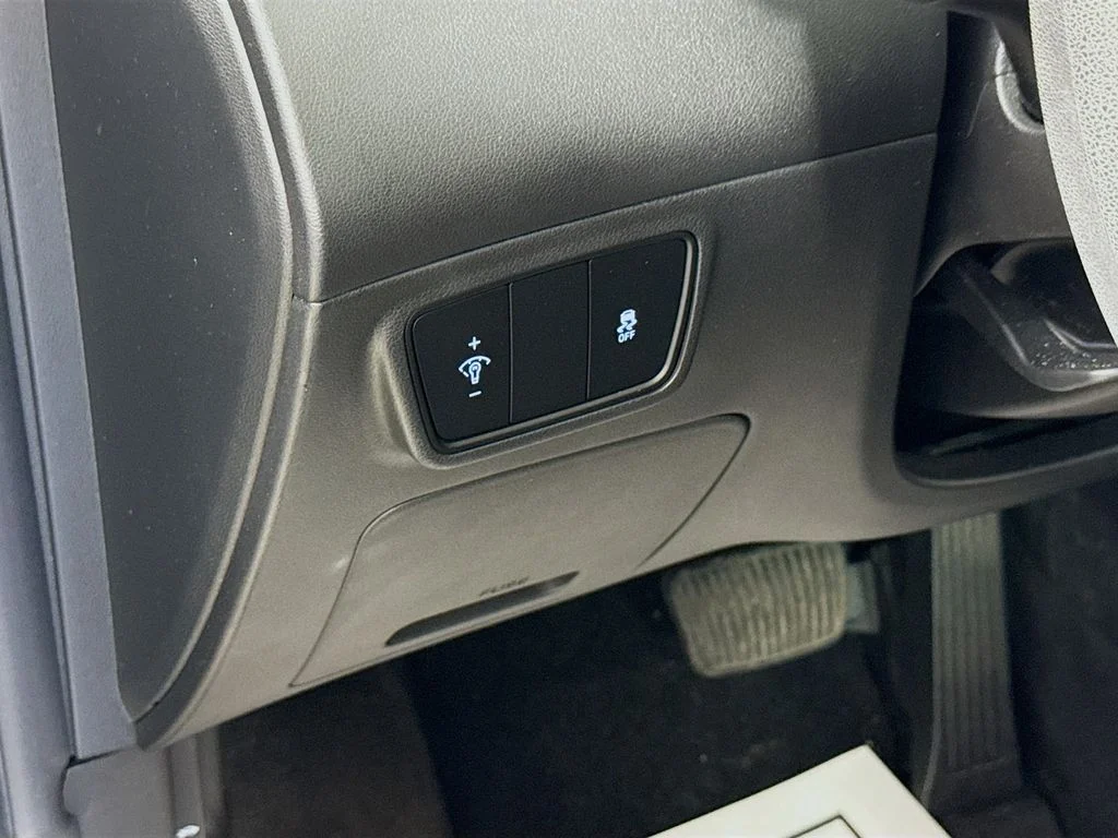 Used 2022 Portofino Gray Hyundai SEL image 15