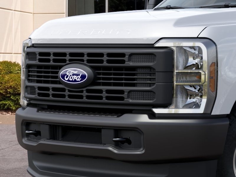 New 2027 Oxford White Ford XL image 17