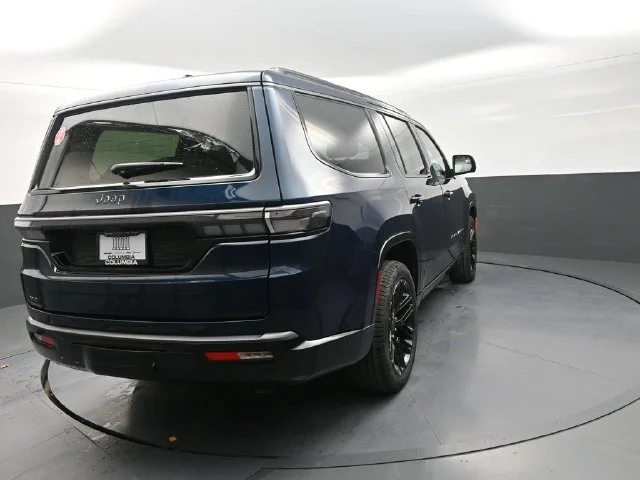 New 2026 Fathom Blue Pearl-Coat Exterior Paint Jeep Limited Reserve image 8