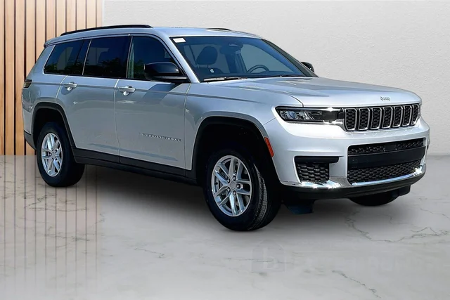 2026 Jeep Grand Cherokee L Laredo