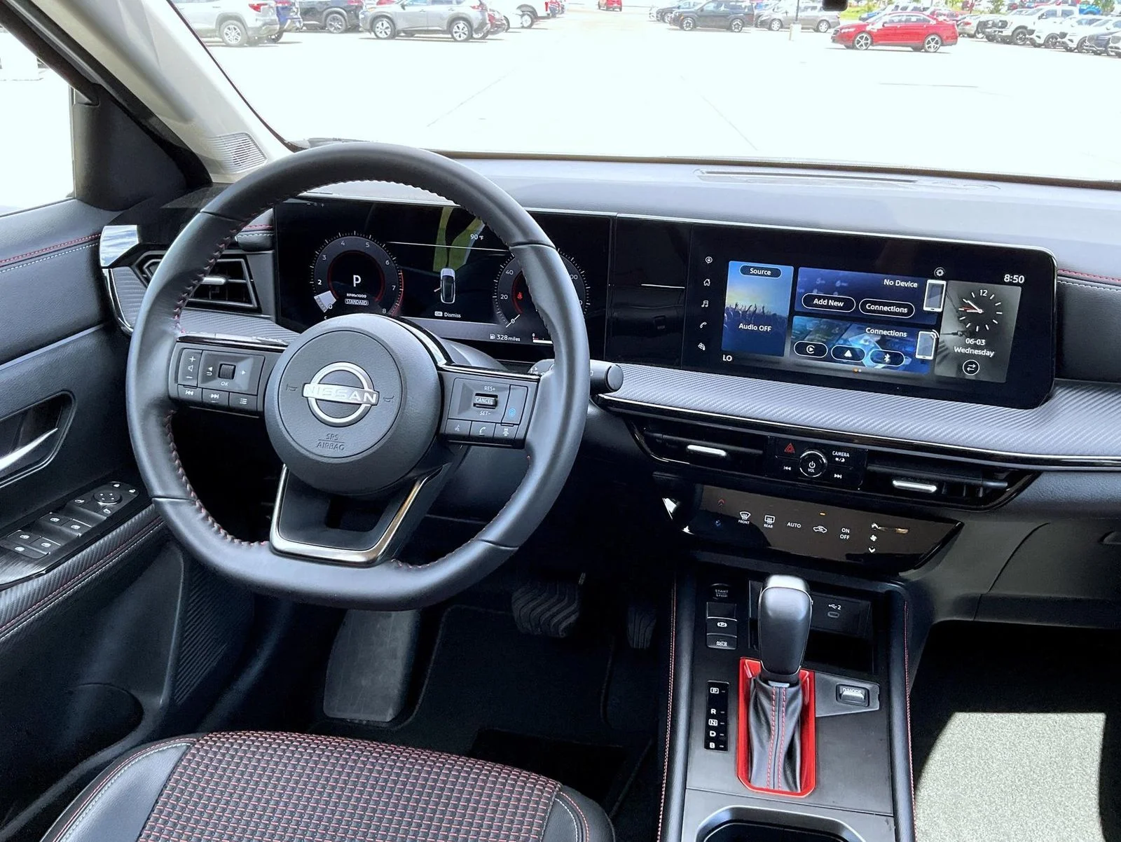 Certified Used 2025 White Nissan SR image 14