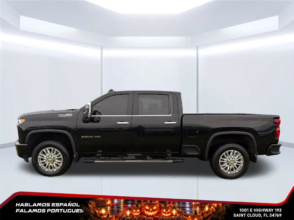 Used 2023 Black Chevrolet High Country image 2