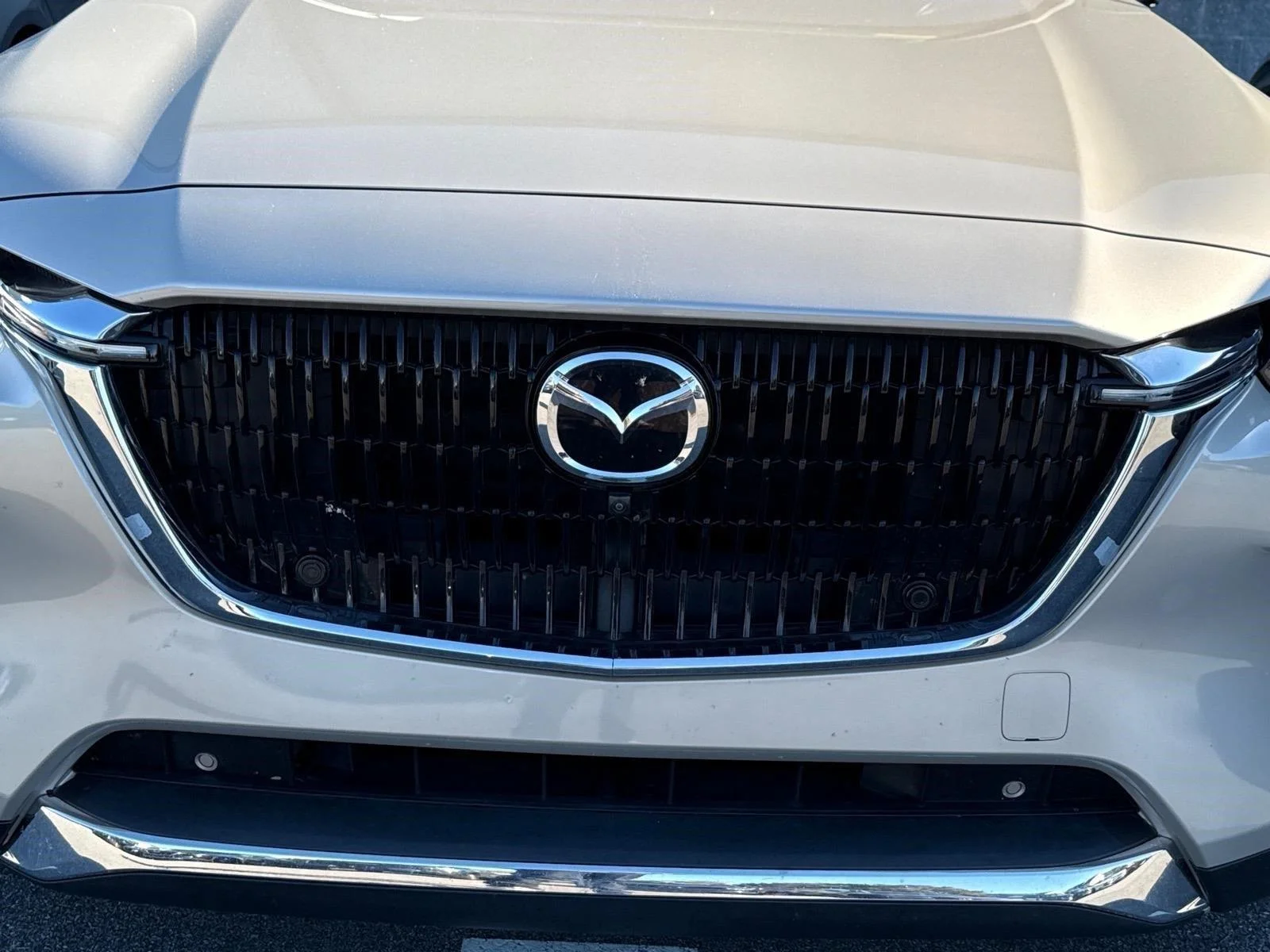 Used 2024 Platinum Quartz Mazda Premium Plus image 25