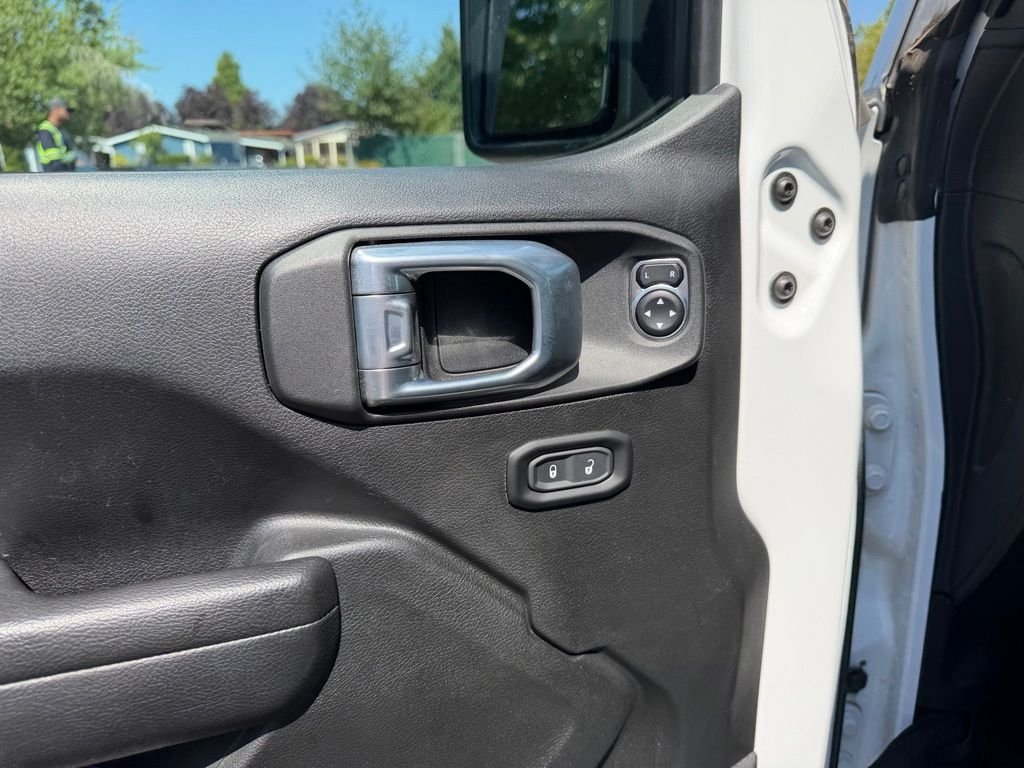 Used 2023 Bright White Clearcoat Jeep Rubicon image 12