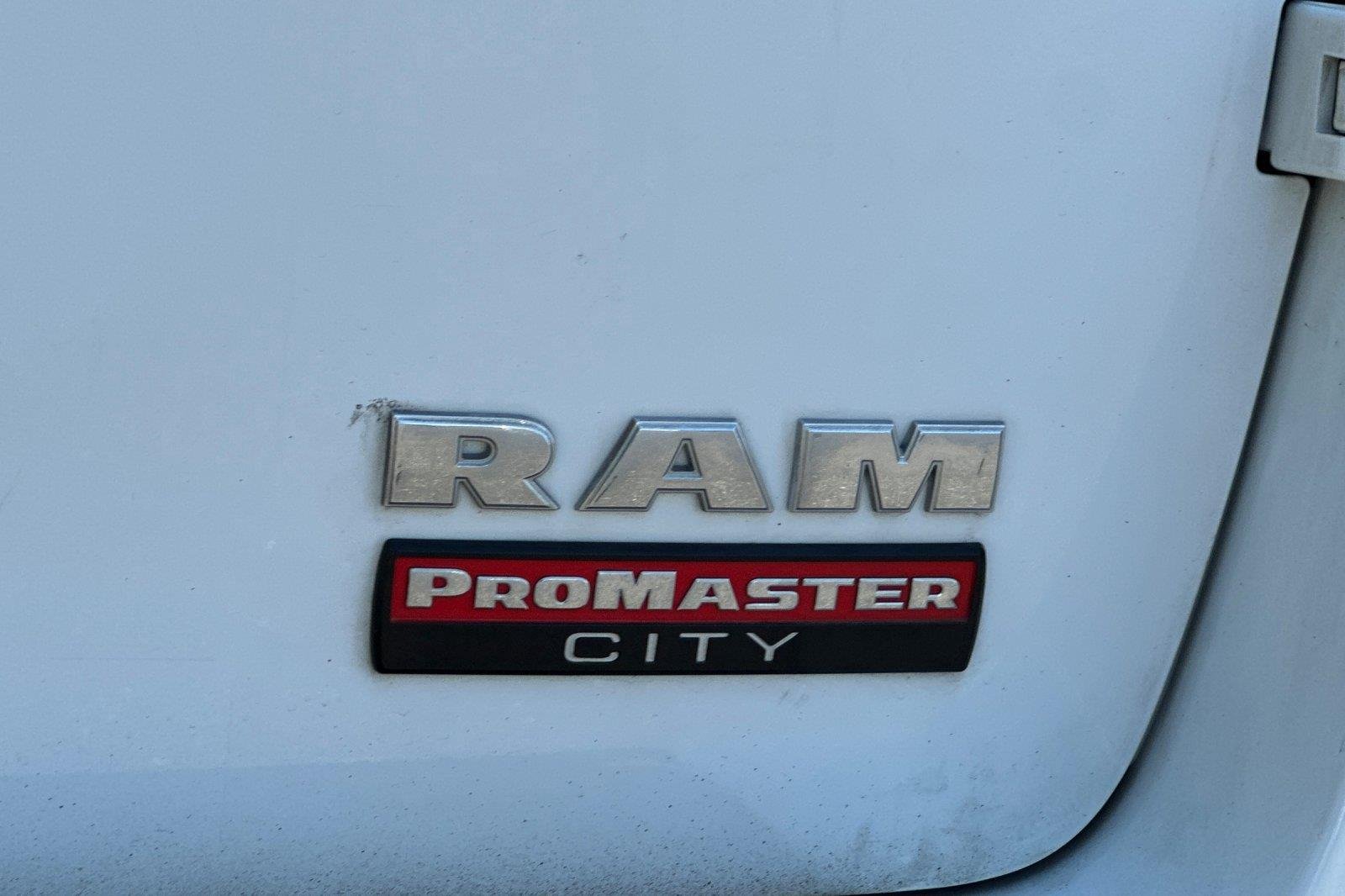 Used 2022 Bright White Ram Tradesman image 24
