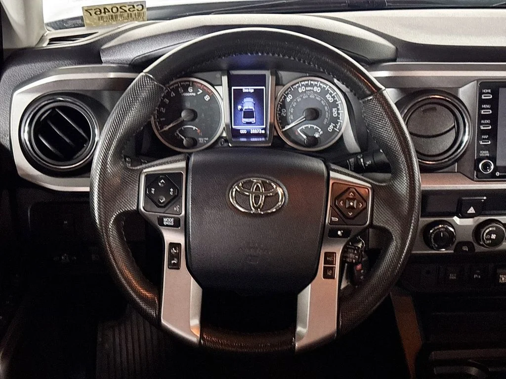 Used 2020 White Toyota SR5 image 13