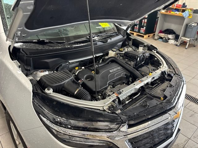 Used 2022 Silver Ice Metallic Chevrolet LS image 18