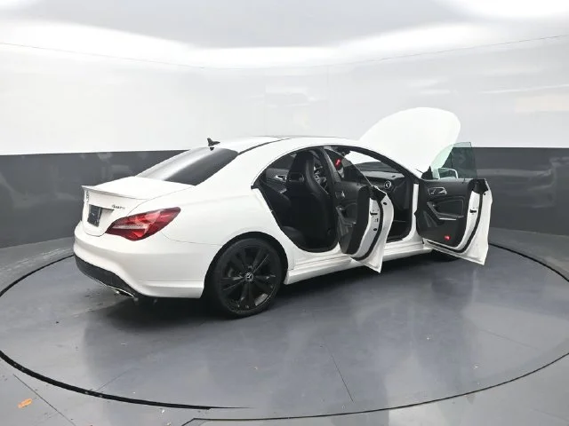 Used 2019  Mercedes-Benz CLA 250 image 45