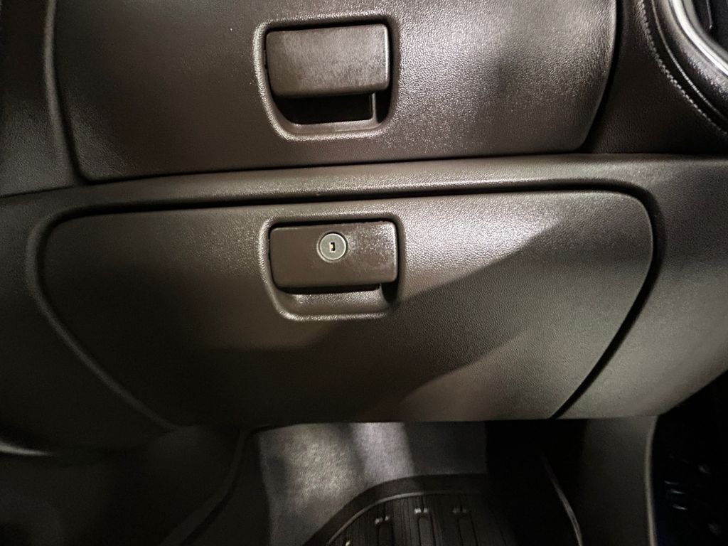 Used 2019 Blue GMC SLT image 24
