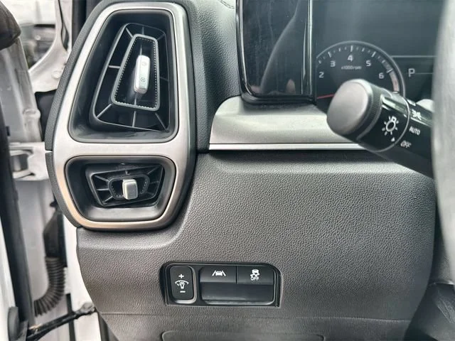 Used 2023 White Kia LX image 17