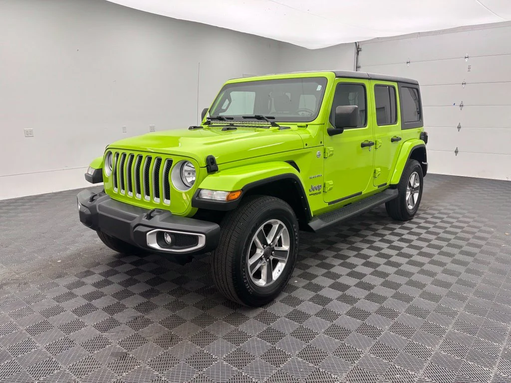Used 2021 Green Jeep Unlimited Sahara image 13