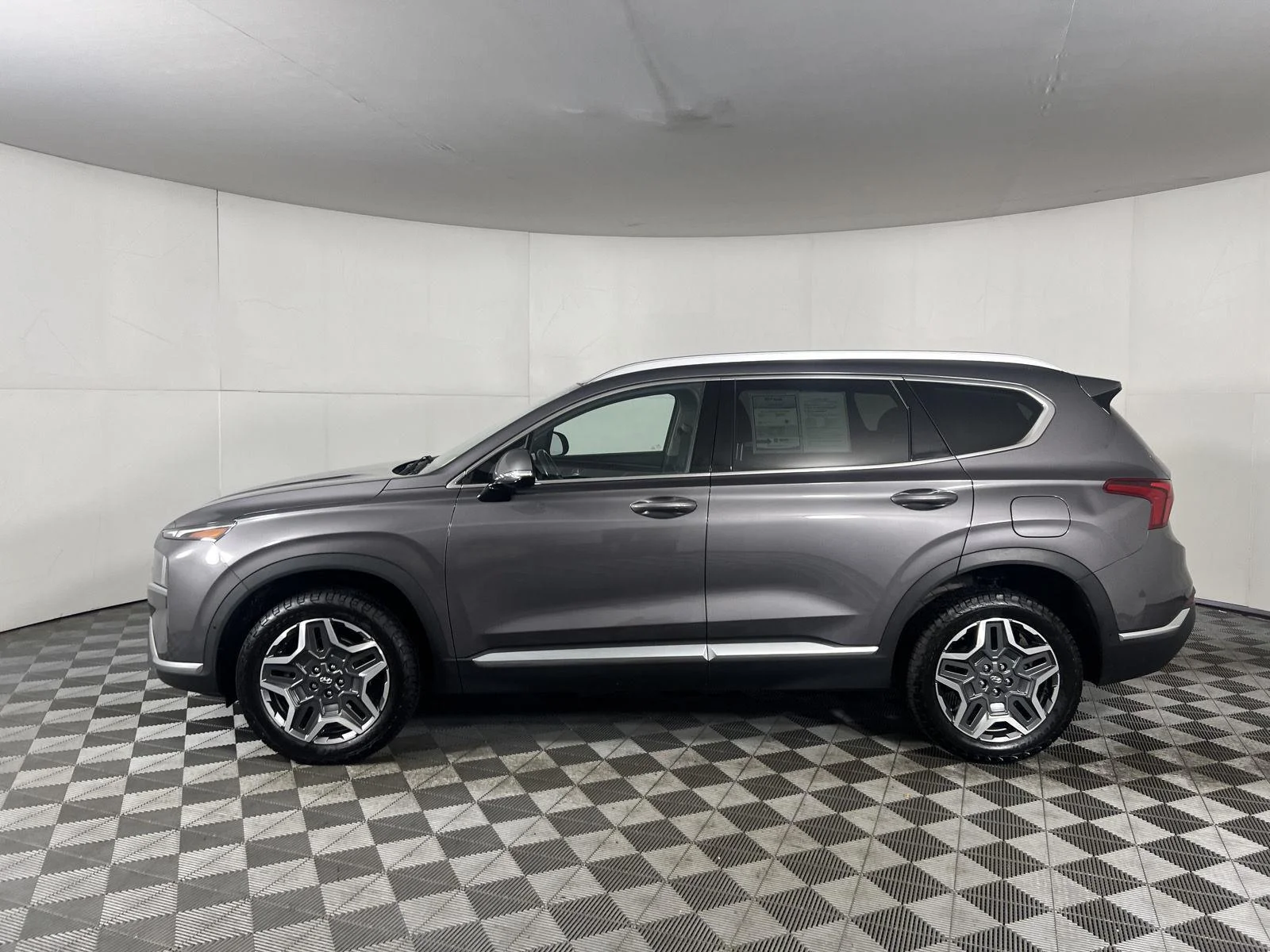 Used 2022 Portofino Gray Hyundai Limited image 22