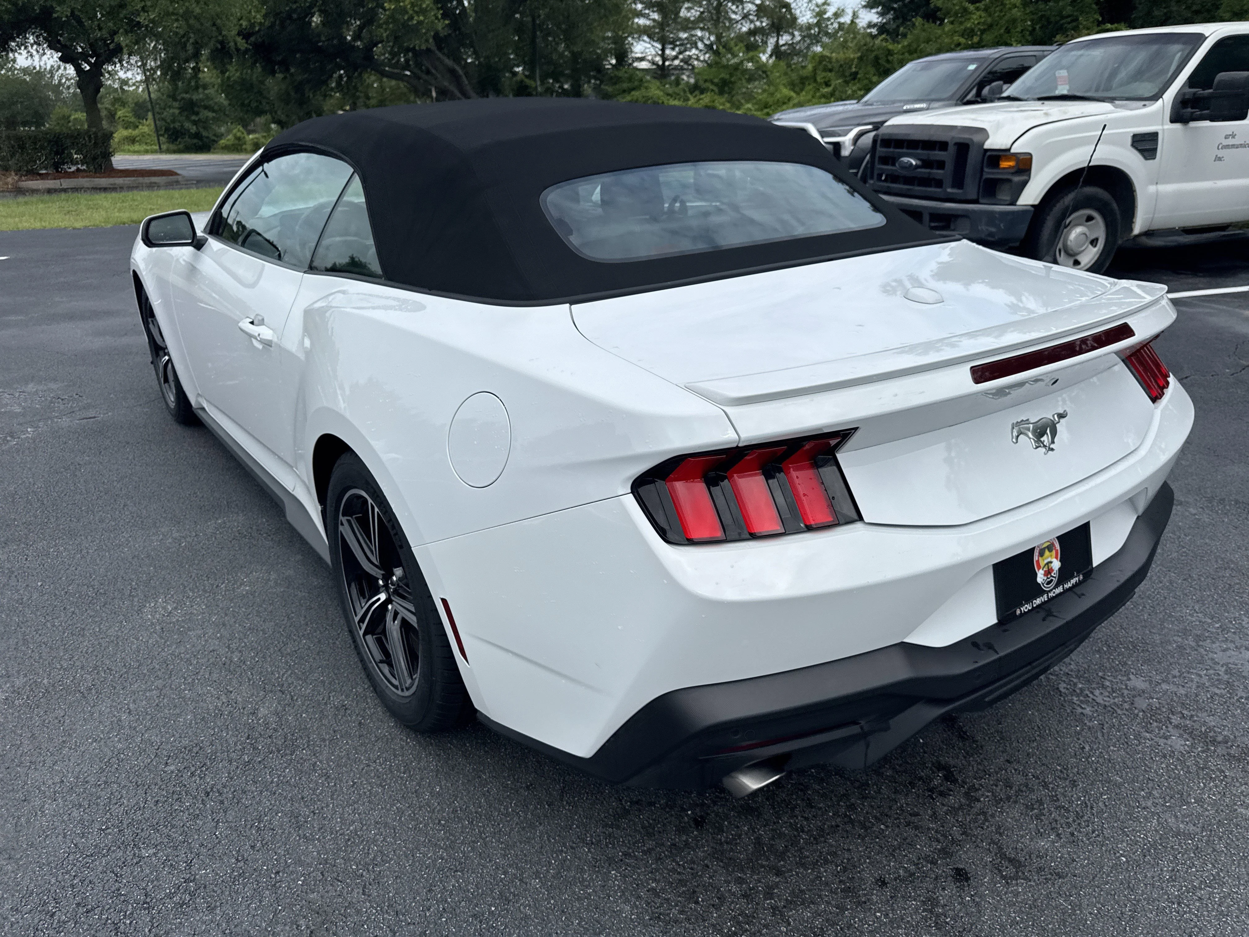 Used 2025 Oxford White Ford EcoBoost Premium image 9
