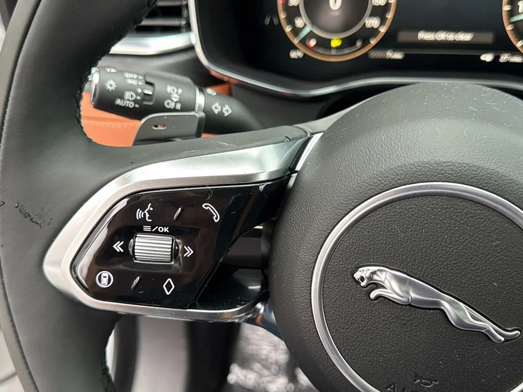 2026 Jaguar F-Pace R-Dynamic S - Photo 27