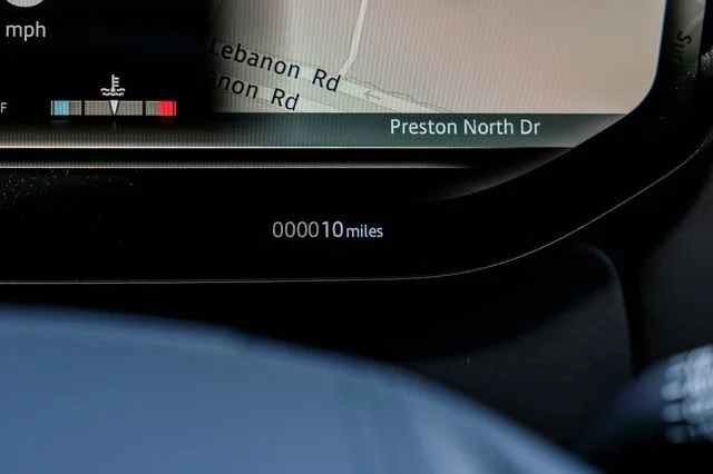 New 2026  Land Rover SE image 25