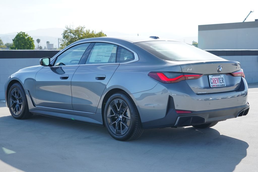 New 2026 Skyscraper Grey Metallic BMW xDrive40 image 7