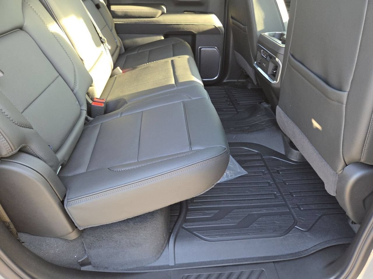 2026 GMC Sierra 2500HD Denali - Photo 26