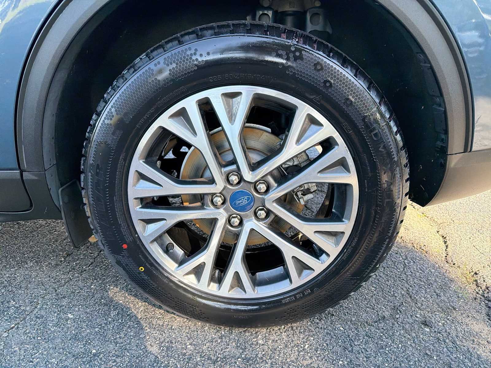 Used 2020 Blue Metallic Ford SEL image 19