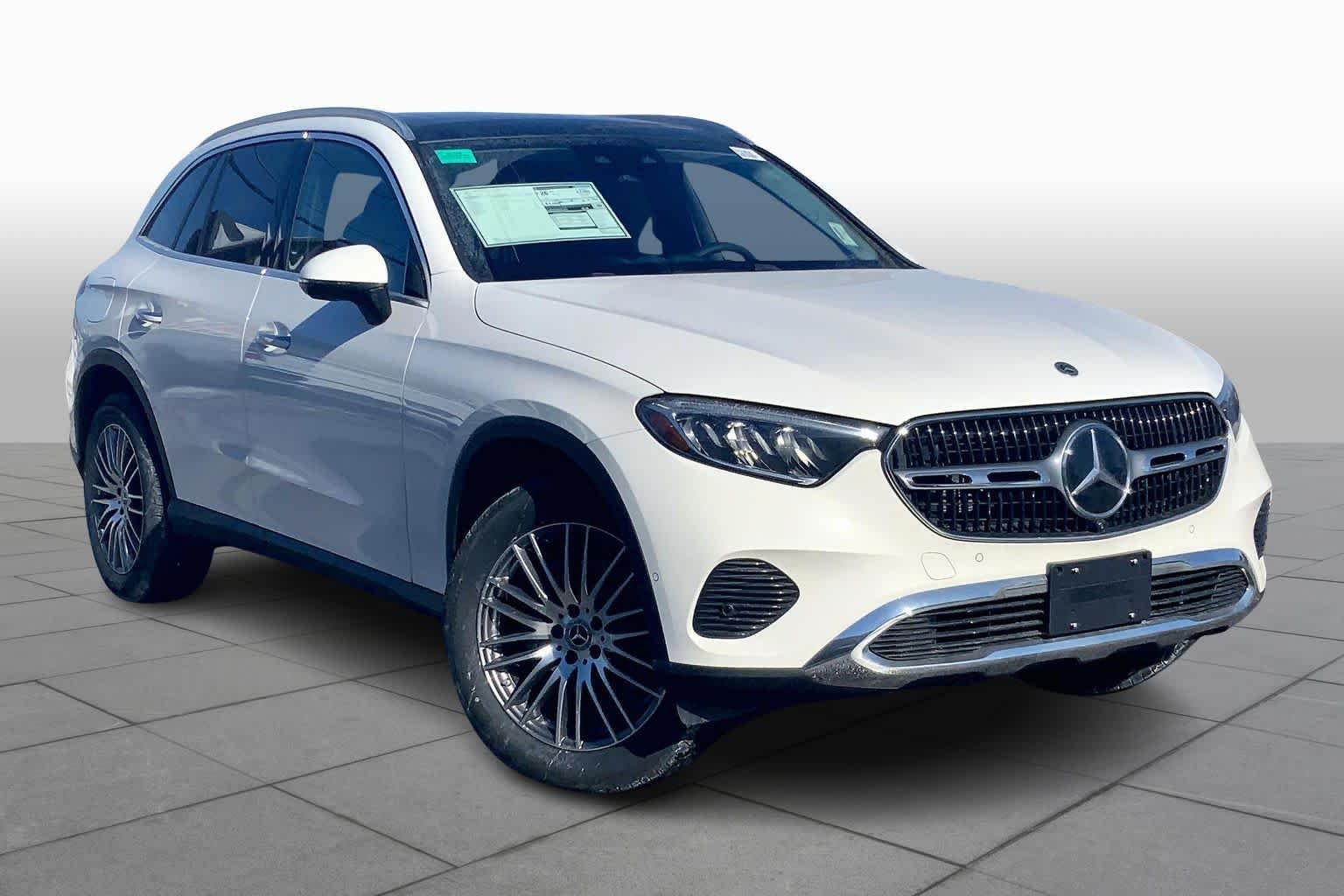 New 2026 Polar White Mercedes-Benz GLC 300 image 2