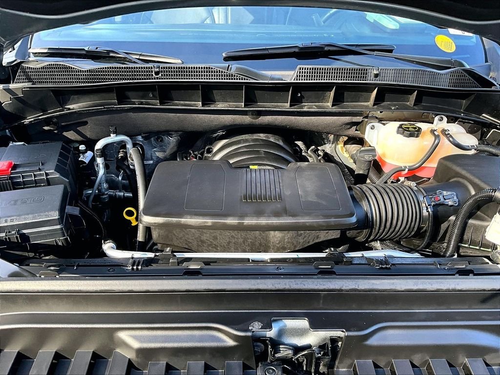 Used 2026 Silver GMC SLT image 30