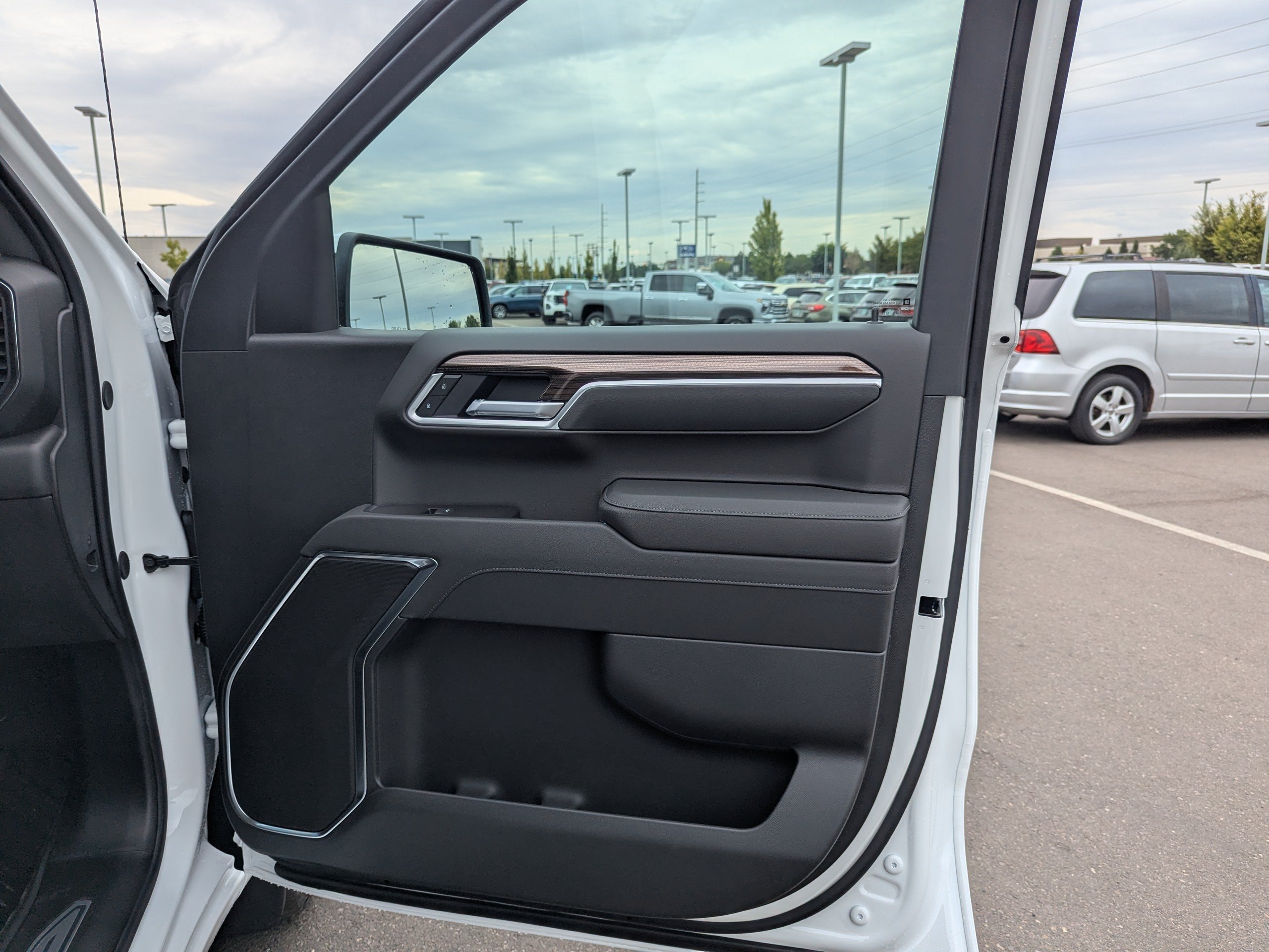 2026 Chevrolet Silverado 1500 LT - Photo 38