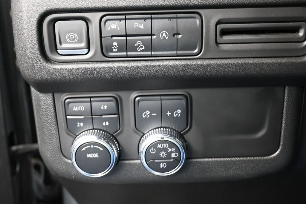 Used 2023 Silver GMC AT4 image 14
