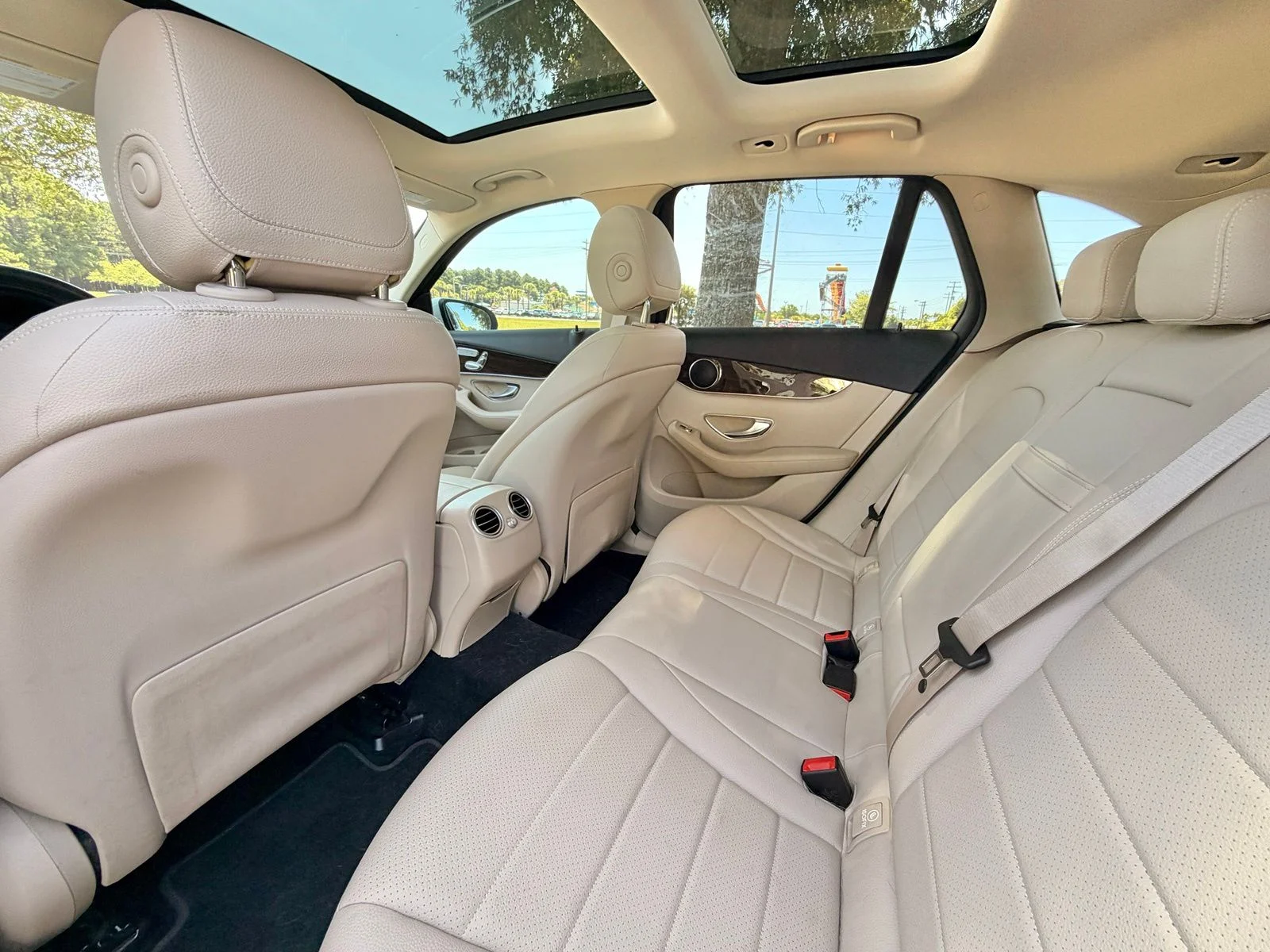 Used 2021 Polar White Mercedes-Benz GLC 300 image 14