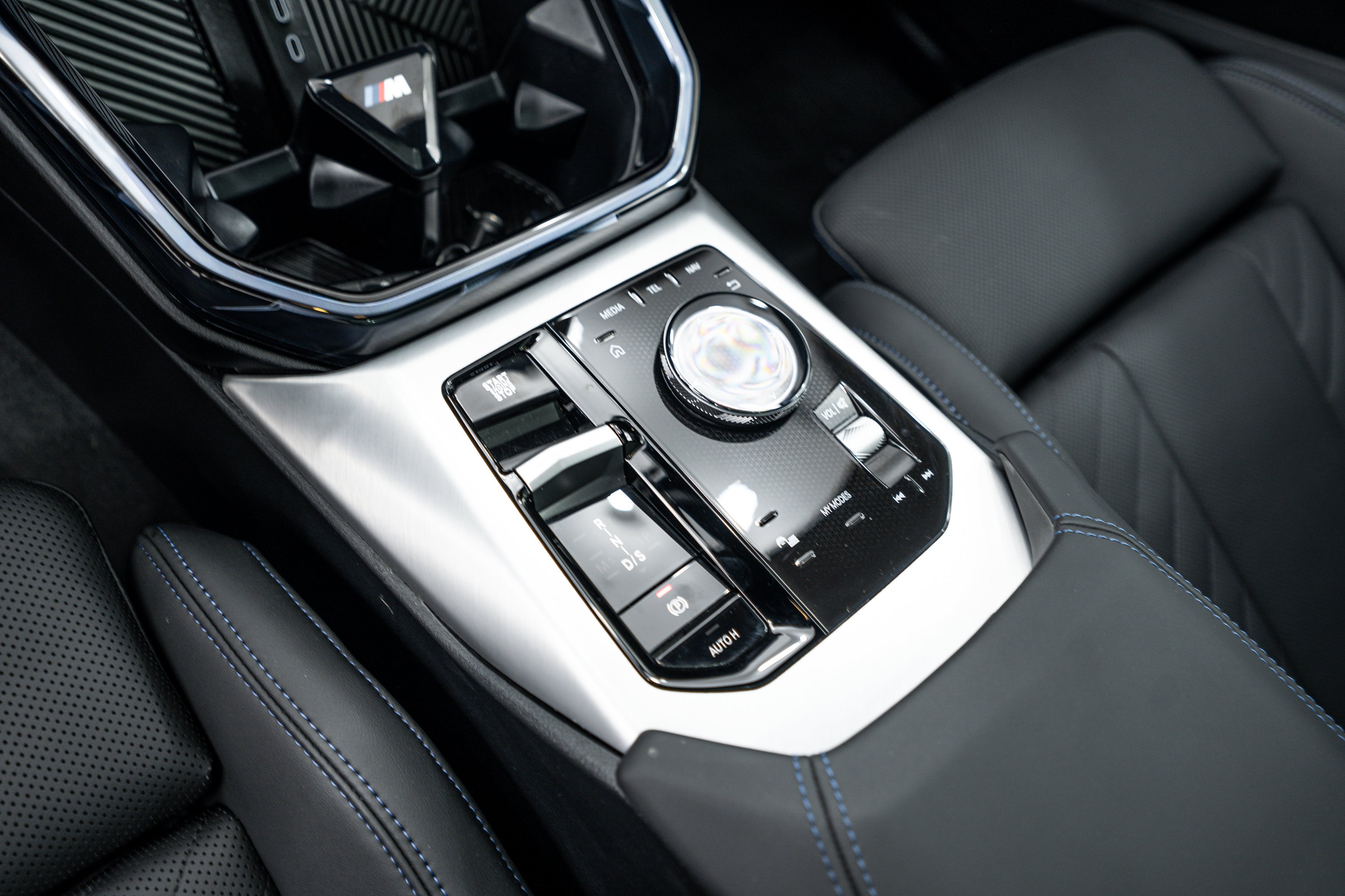 Used 2025 Brooklyn Grey Metallic BMW M50 xDrive image 10