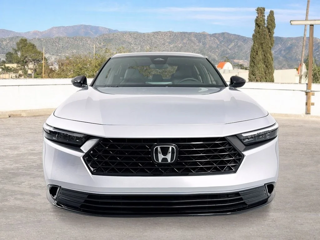 New 2026 Solar Silver Metallic Honda Sport-L image 8