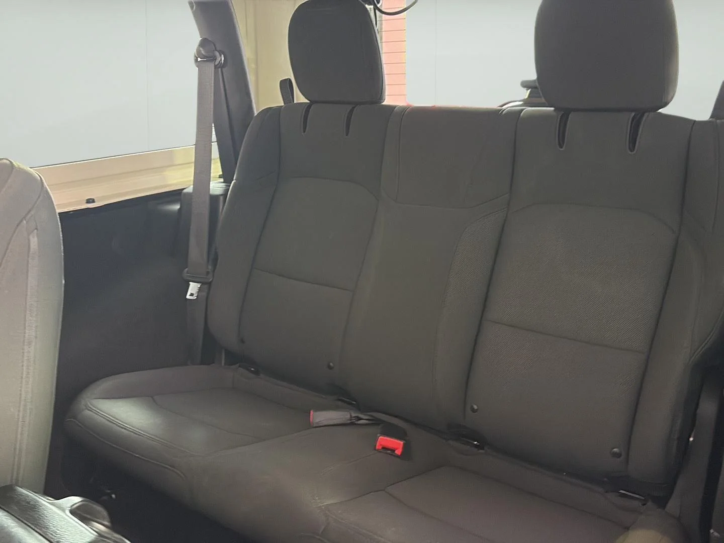 Used 2020 Black Clearcoat Jeep Sport S image 16