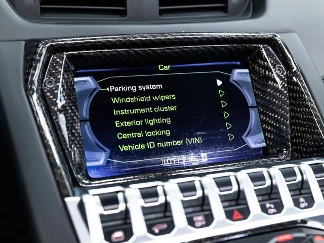 Used 2014  Lamborghini  image 31