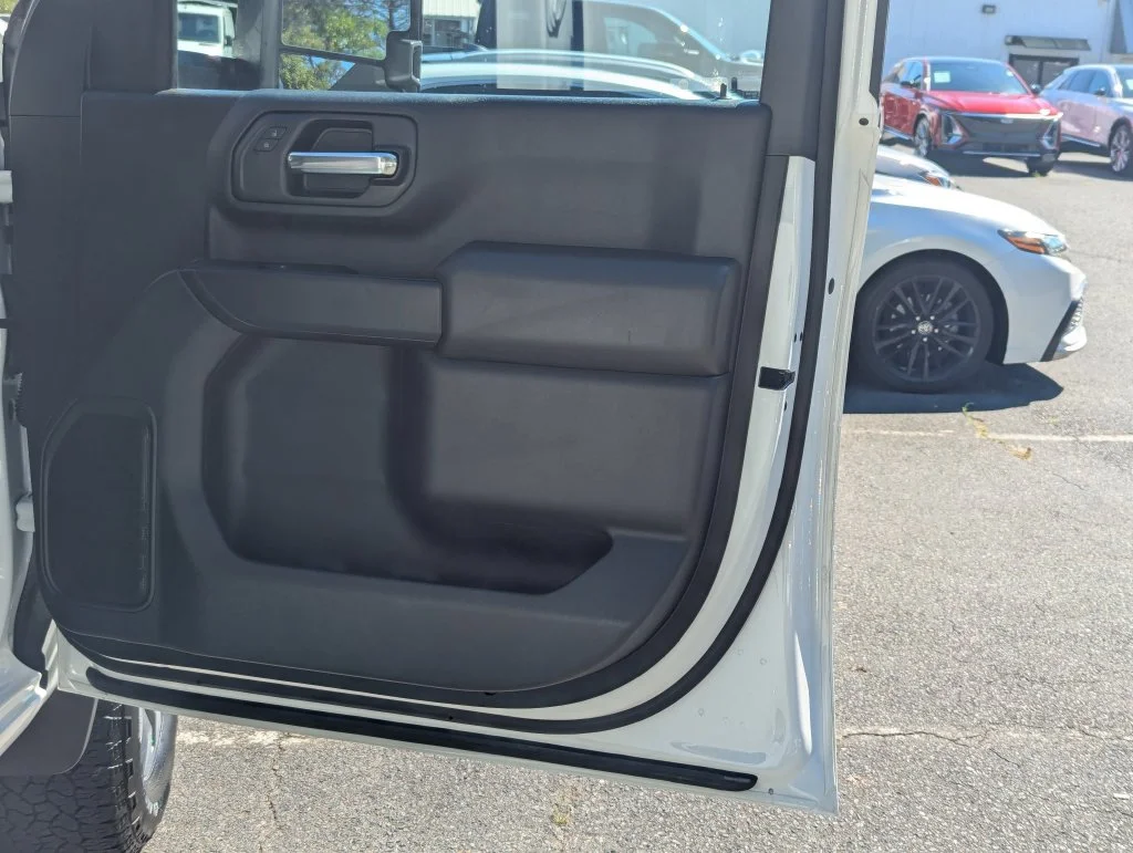 Used 2024 White Chevrolet Custom image 42