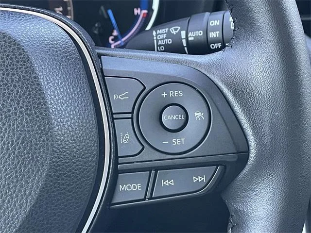 2023 Toyota RAV4 XLE Premium - Photo 23