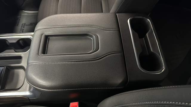 Used 2022 Glacier Blue Metallic Chevrolet RST image 19