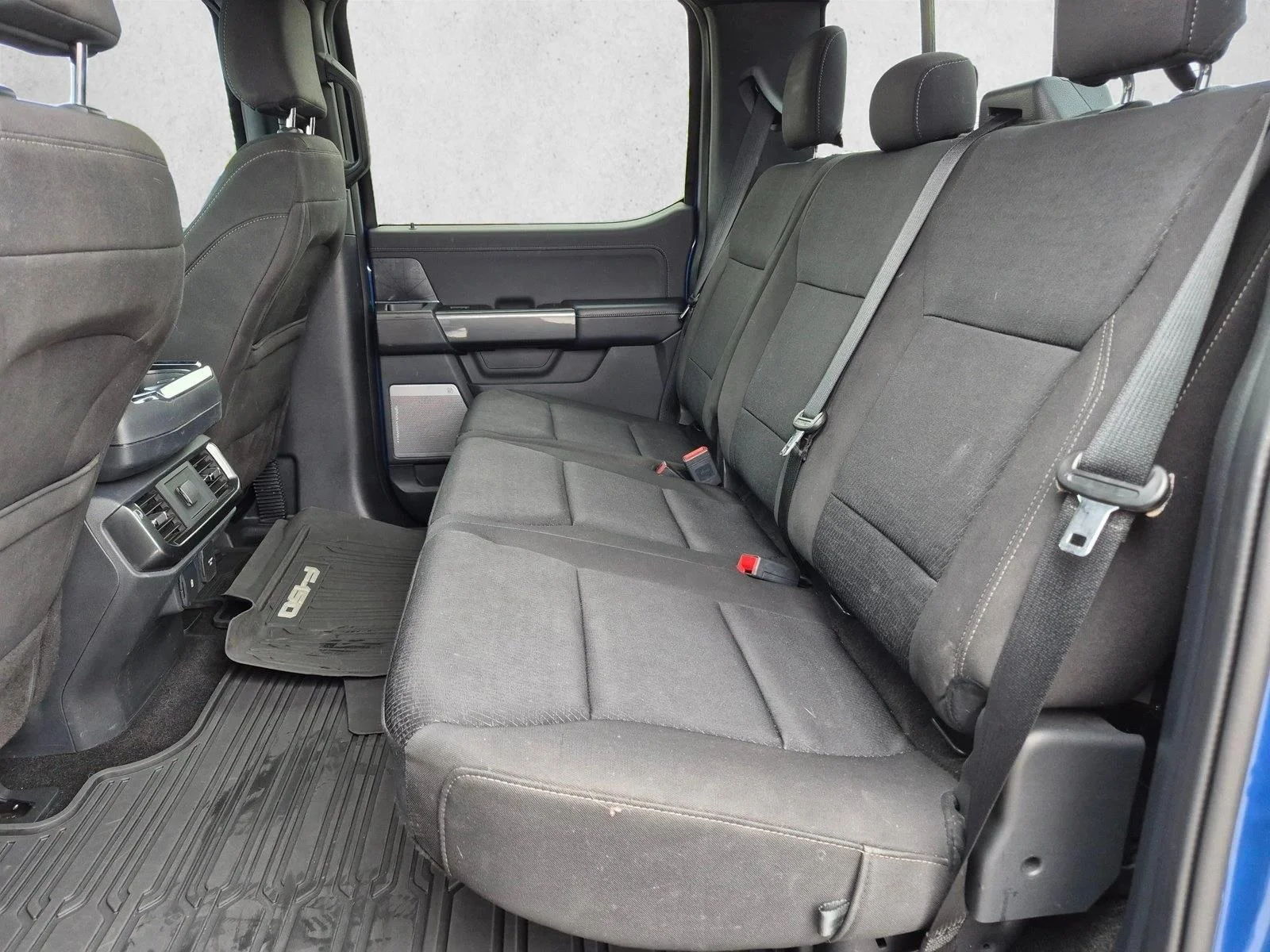 Used 2022 Atlas Blue Metallic Ford XLT image 17