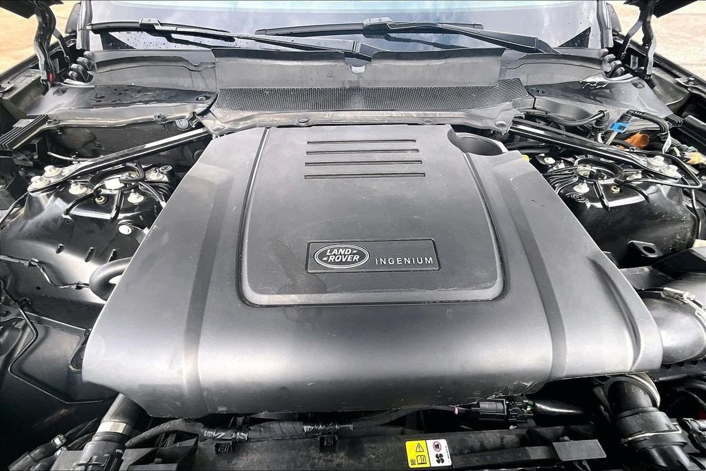 Used 2024 Black Land Rover S image 9