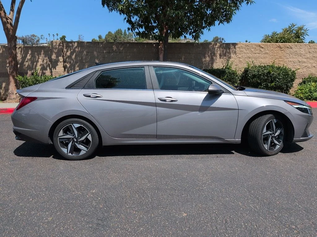Used 2023 Silver Hyundai Limited image 8
