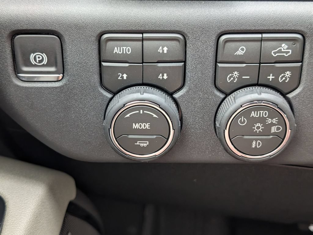 2026 Chevrolet Silverado 2500 HD ZR2 - Photo 20