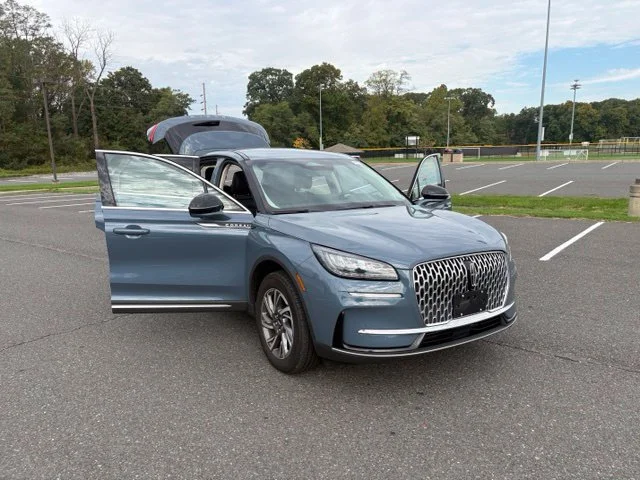 Used 2023 Blue Metallic Lincoln Standard image 24