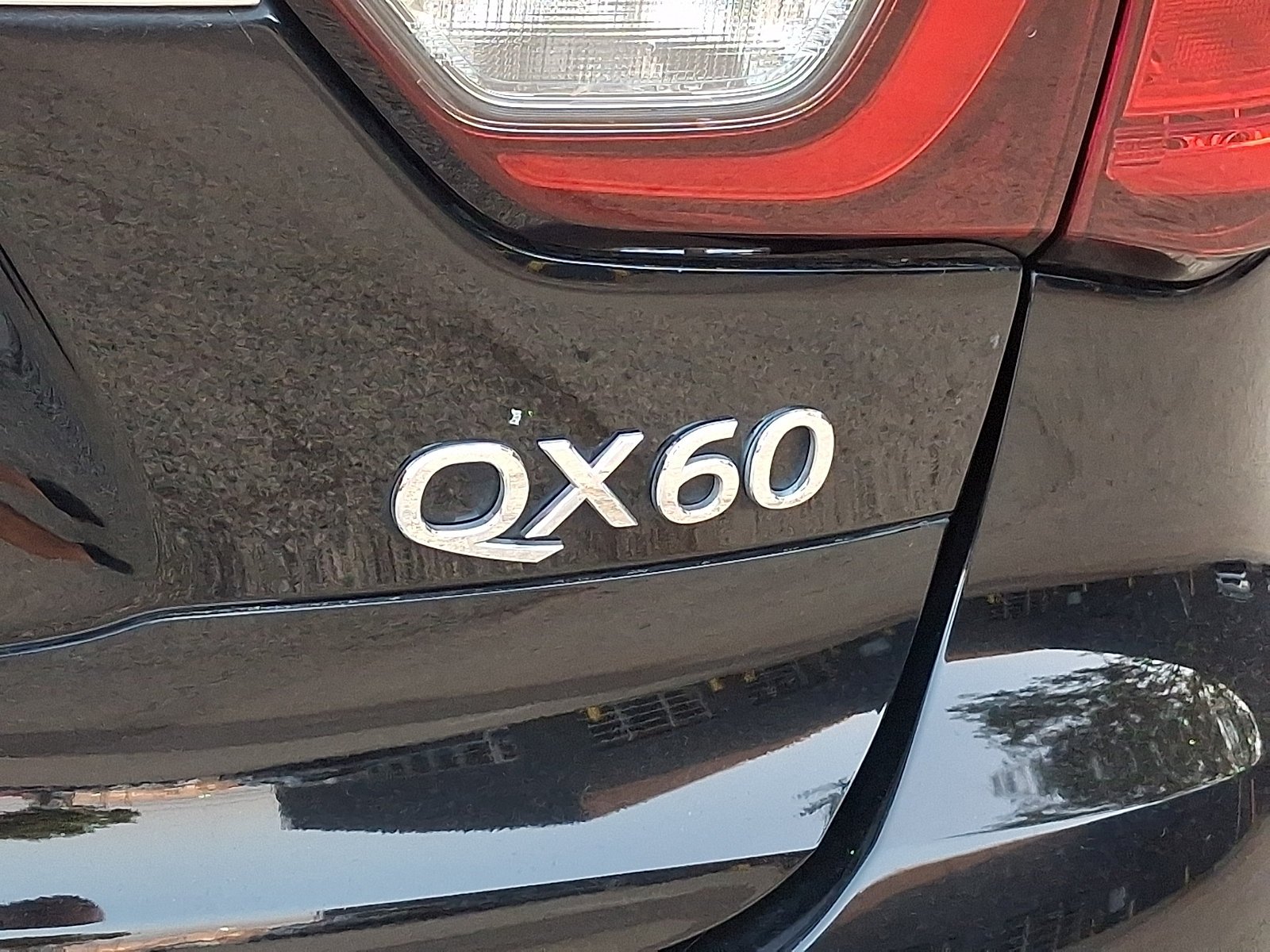 Used 2019 Black Obsidian INFINITI LUXE image 30
