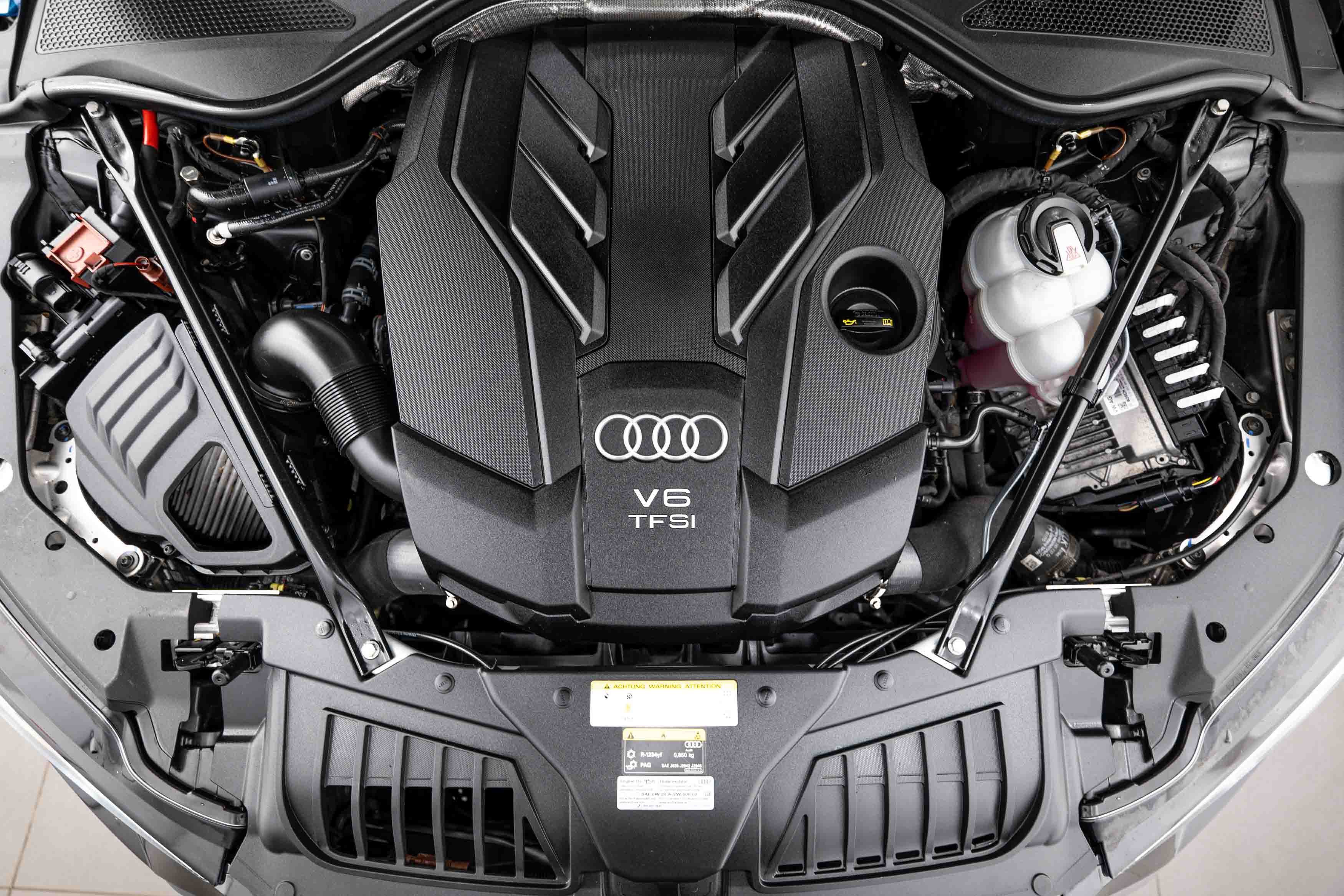 Used 2019 Mythos Black Metallic Audi  image 22
