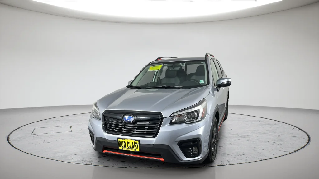 Used 2019 Silver Subaru Sport image 2