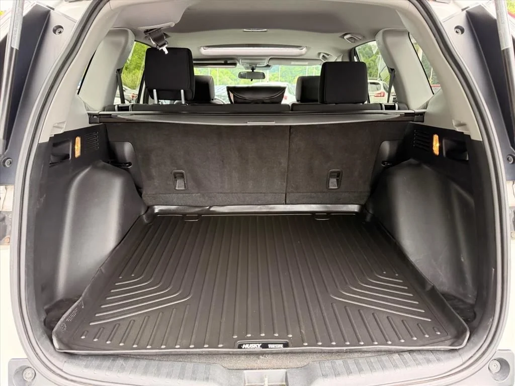 Used 2019  Honda EX image 28