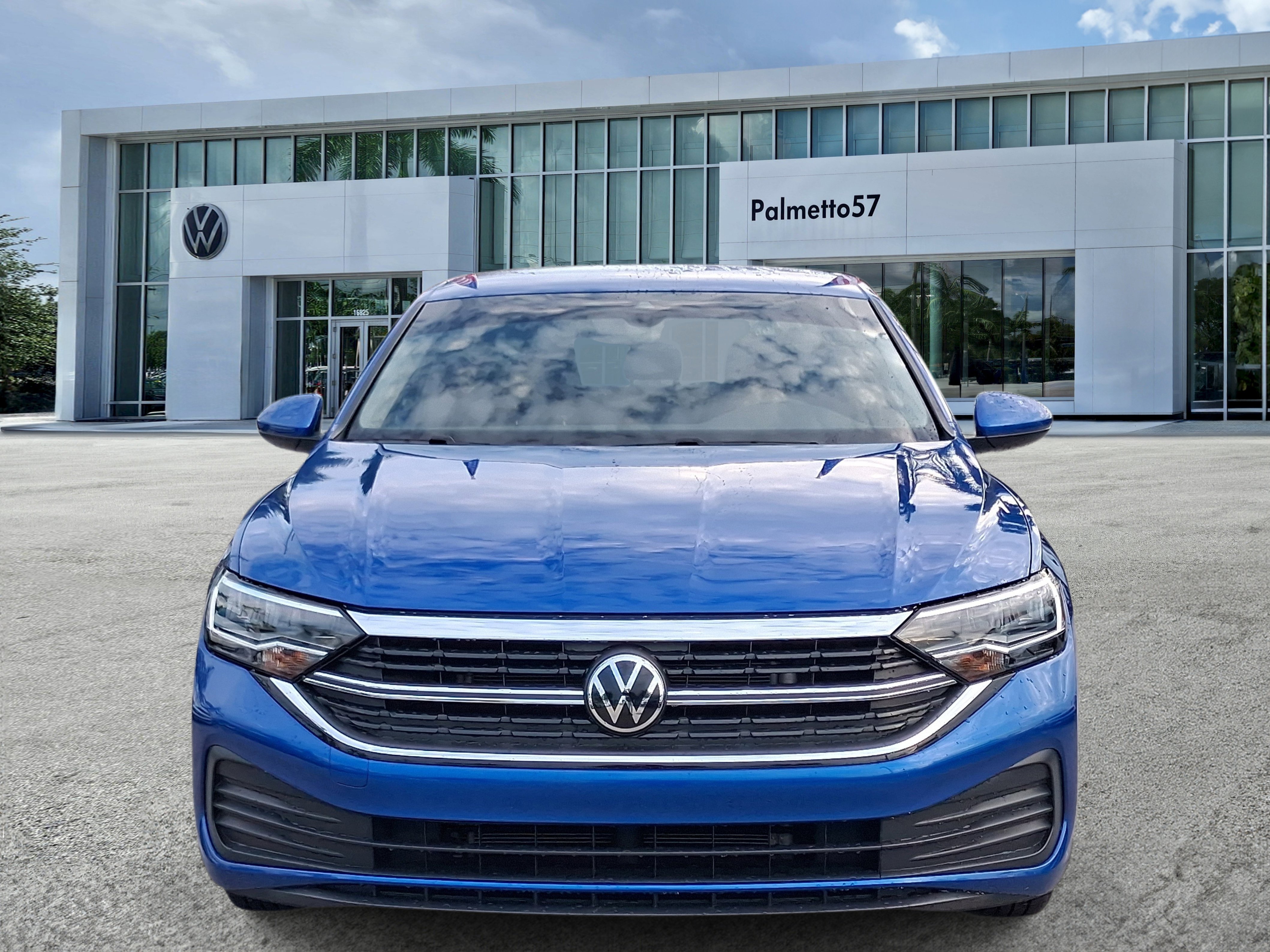 3VW5M7BU0RM082810
