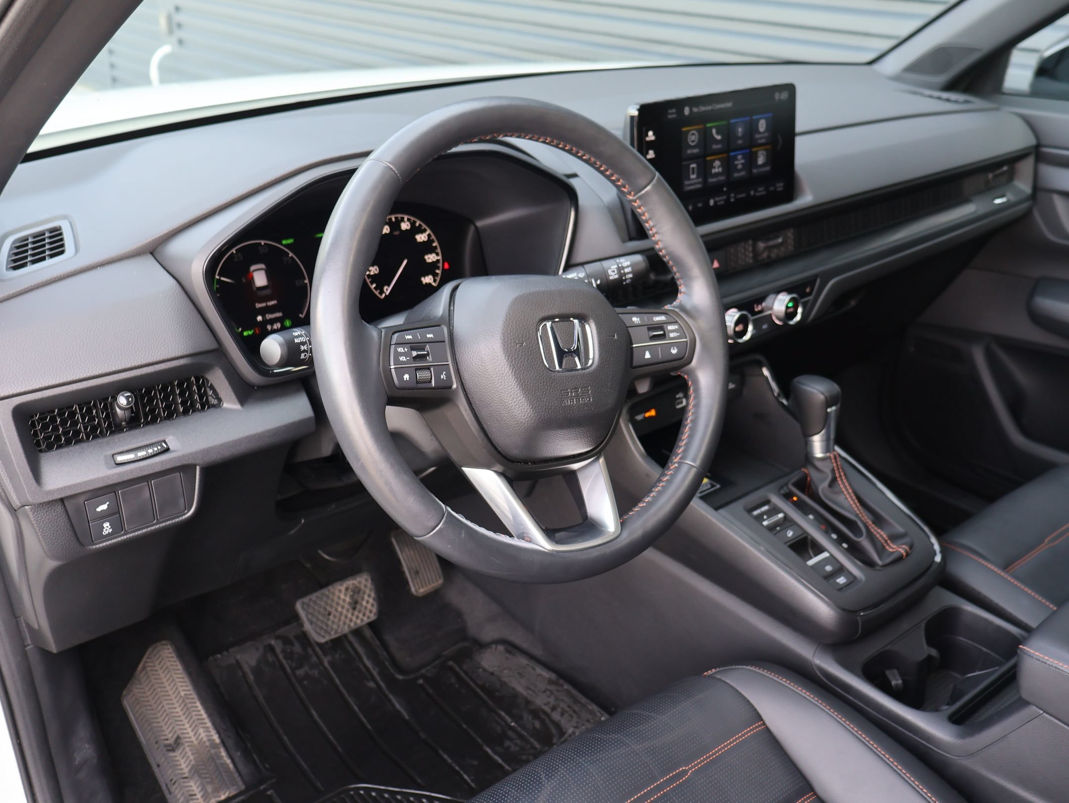 Used 2025 Platinum White Pearl Honda Sport-L image 14