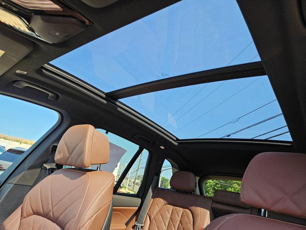 Used 2026 Manhattan Green Metallic BMW xDrive40i image 43