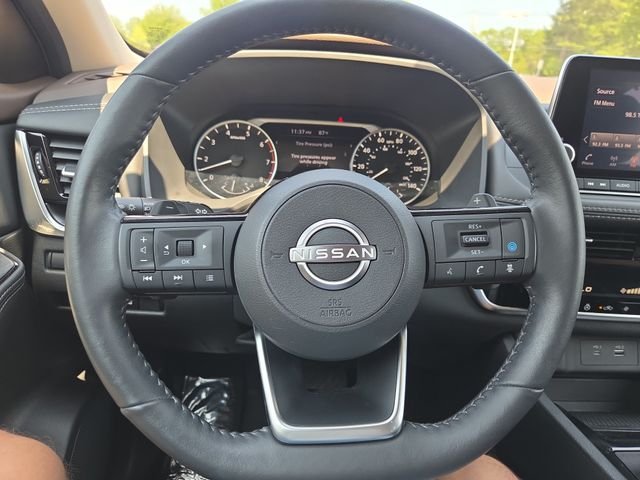 Used 2023 Caspian Blue Metallic Nissan SV image 23