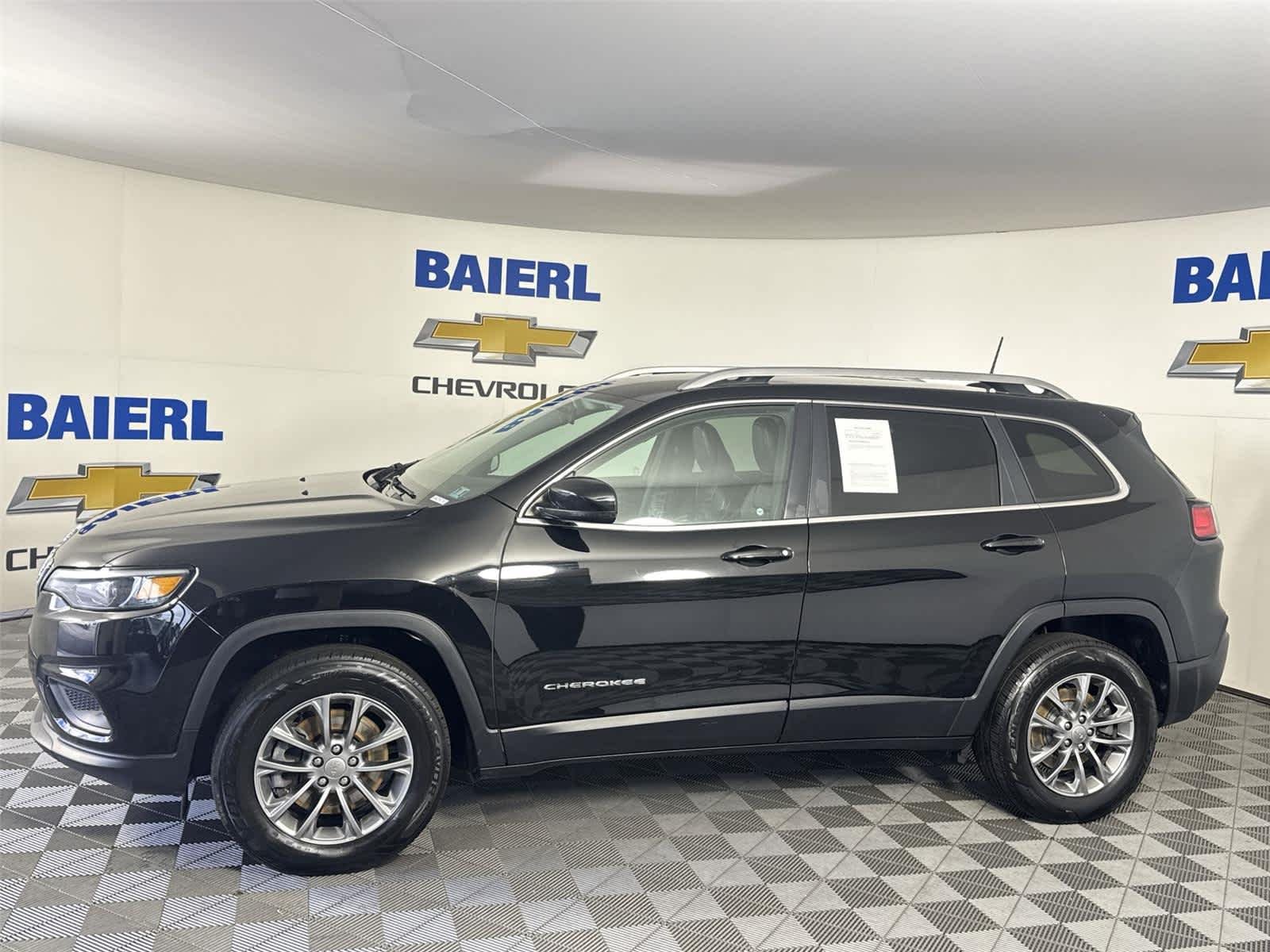 Used 2019 Jeep Cherokee Latitude Plus with VIN 1C4PJMLB8KD462057 for sale in Wexford, PA