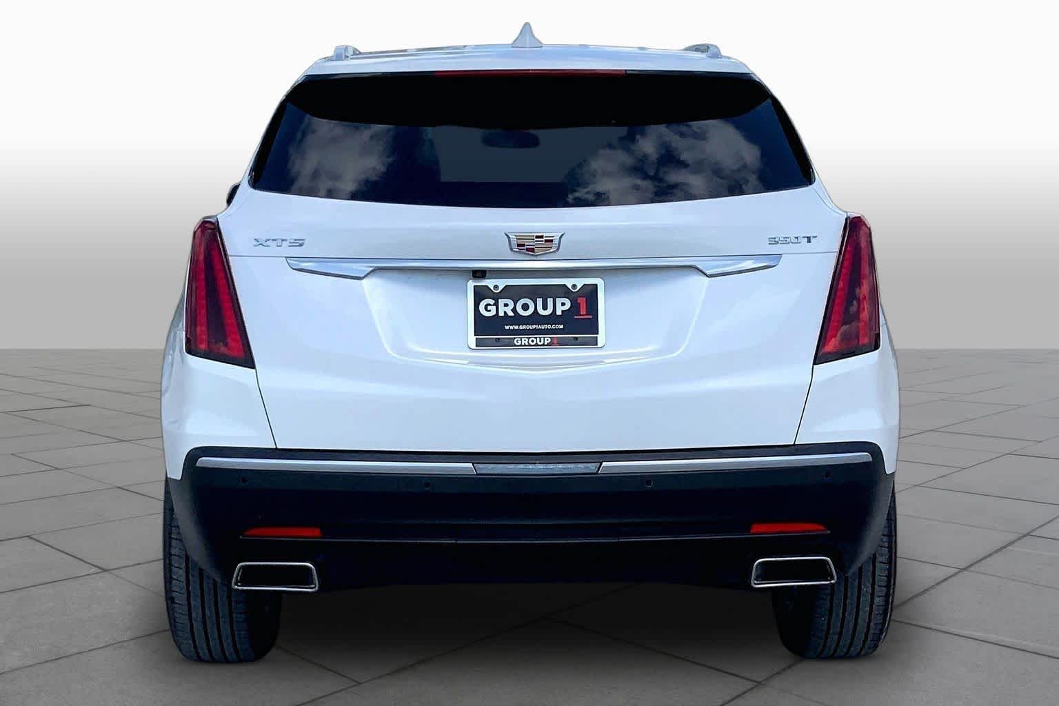 Used 2025 Crystal White Tricoat Cadillac FWD Luxury image 5